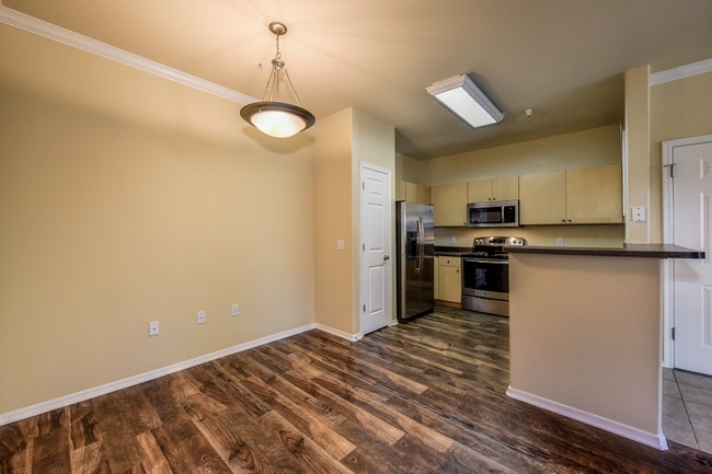 Spacious Kitchen w/ Breakfast Bar