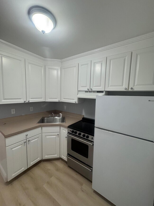 Photo - 516R Somerville Ave