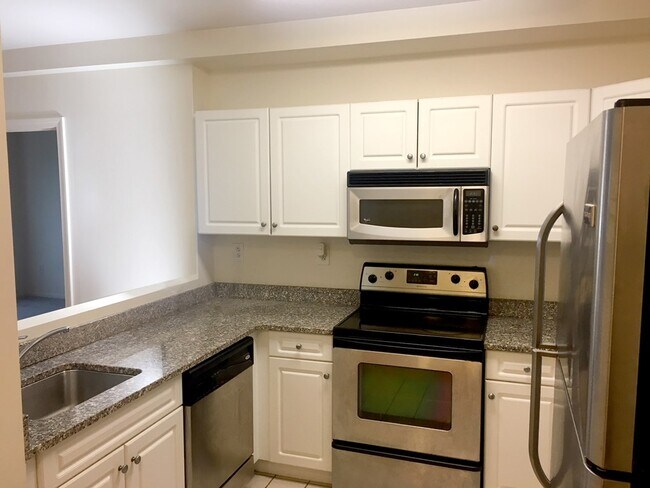 Photo - 1 Cityview Ln Unit 302