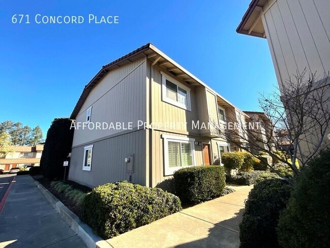 Building Photo - 671 Concord Pl Rental