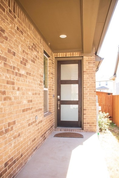 Photo - 123 Table Top Bnd