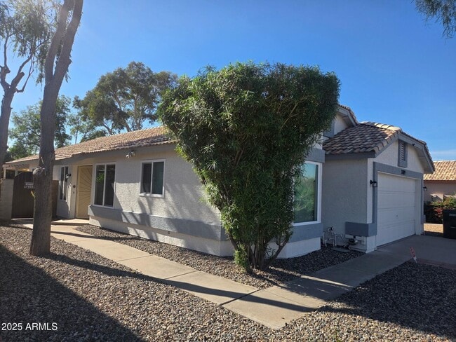 Photo - 3009 E Utopia Rd