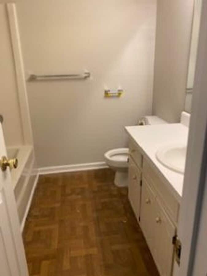 Photo - 1010 Salford Pl