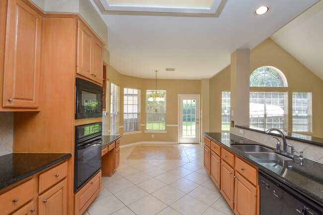 Photo - 17415 Fountainview Cir