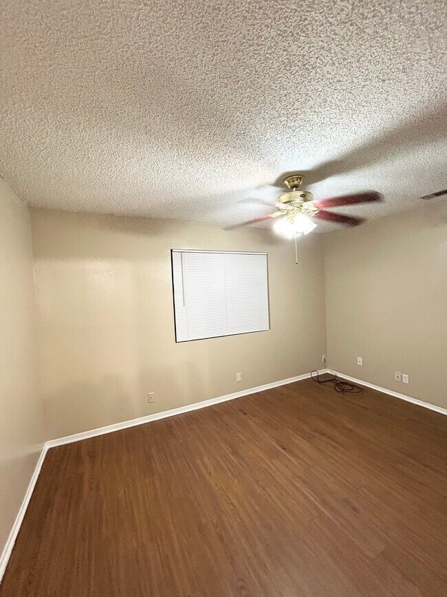 Photo - 12803 Chromite St Unit B