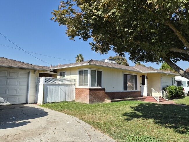 Building Photo - 1949 14th Ave