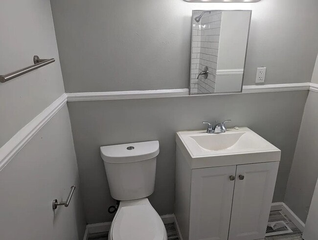 Building Photo - 39 S 27th St Unit 1 (Fl 1)
