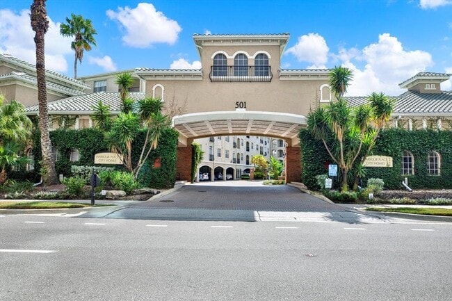 Building Photo - 501 Knights Run Ave Unit 1133