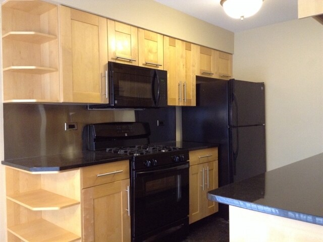 Photo - 205 Port Royal Cir