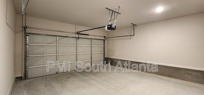 Photo - 336 Sinclair Ct