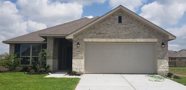 Building Photo - 5315 New Iberia Ln