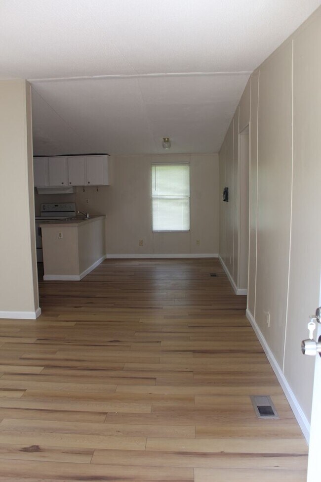 Photo - Four bedroom mobile home rental available now