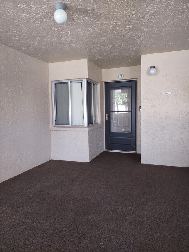 Building Photo - 3212 Strawflower Way Unit 211 Rental