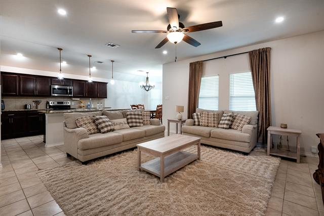 Photo - 525 Cottonview Dr