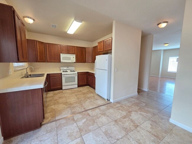 Photo - 2 Bedroom 2.5 Bath Close to UNR!