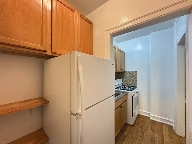 Photo - 1369 W Estes Ave Unit J1
