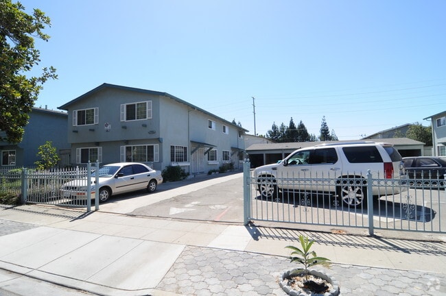 Photo - 1741-1795 Welch Avenue