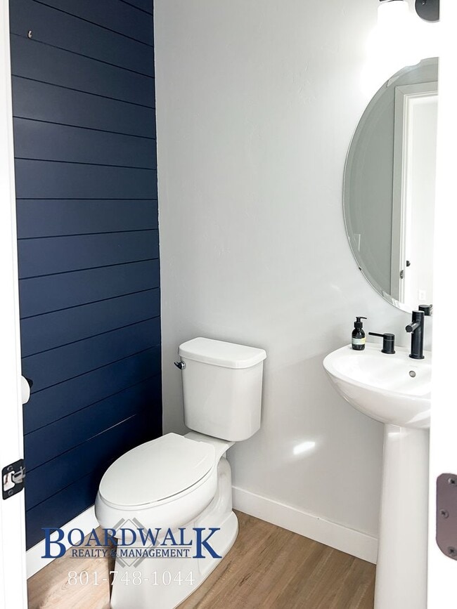 Photo - Modern 4-Bedroom Home in Herriman