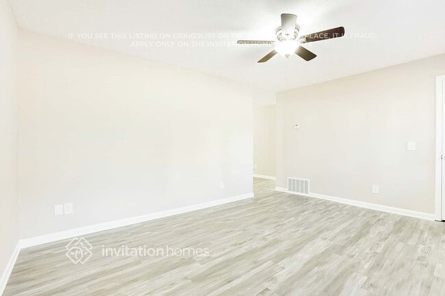 Photo - 3197 Delhi Dr