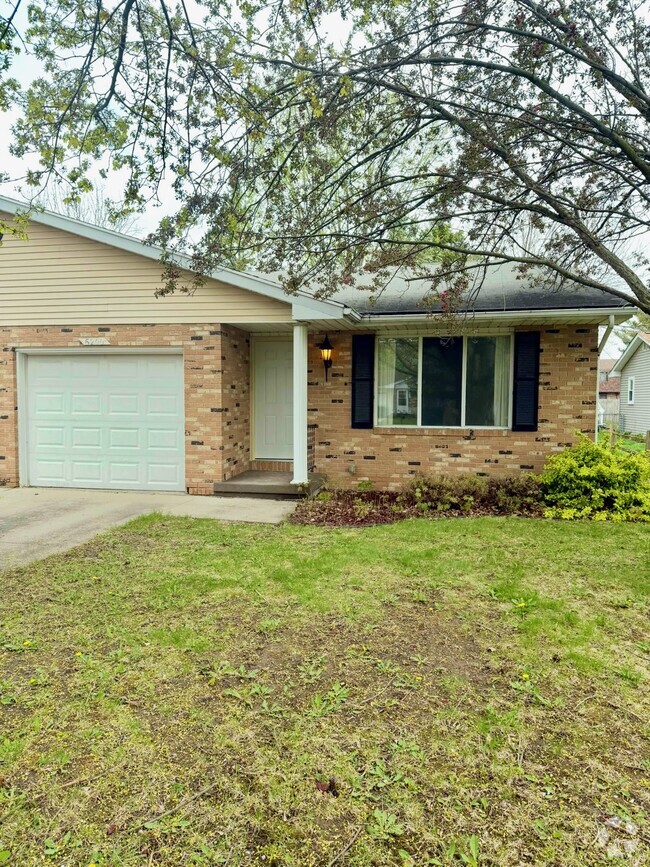 Building Photo - 6200 Amanda Dr Rental
