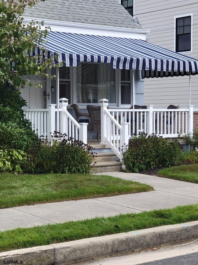 Photo - 209 N Granville Ave