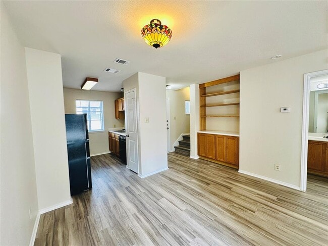 Photo - 8814 Schick Rd