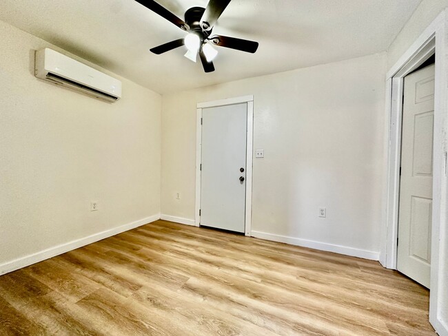 924 North St Unidad B (Guest House)