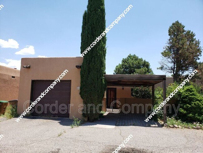 Photo - 821 Live Oak Rd NE