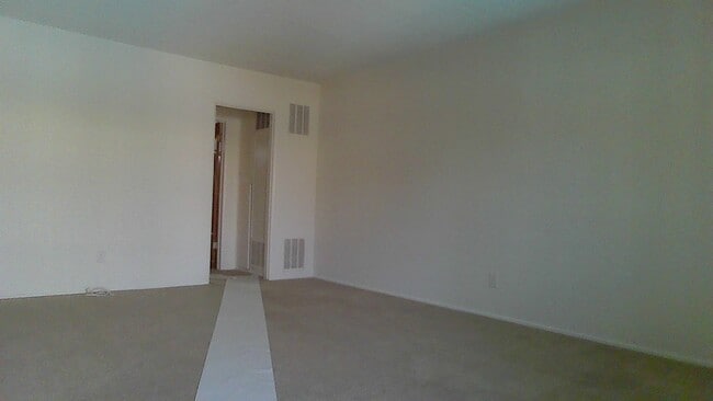 Photo - Tiki Apartments