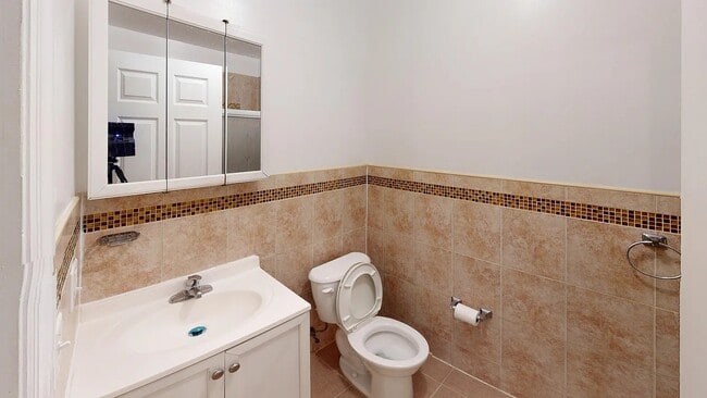 177 Clendenny Ave Unit 2