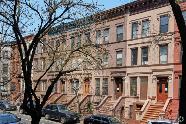 Photo - 151 W 120th St