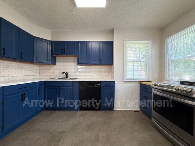 Photo - 3757 A St