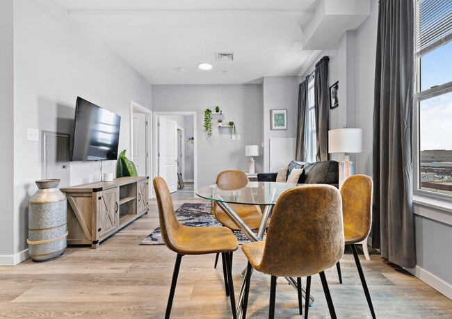 Photo - 95 Broadway-SI ID1240362P Unit SI ID1240362P