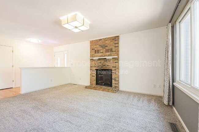 Photo - 11748 Fillmore Pl