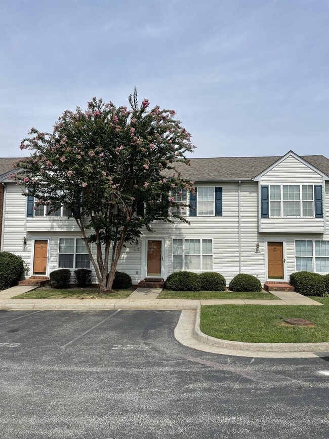 Photo - 194 Mulberry Cir