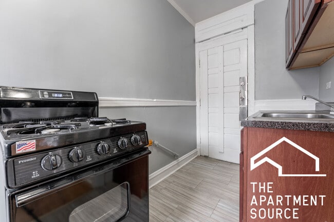 Photo - 3271 W Wrightwood Ave Unit 2O