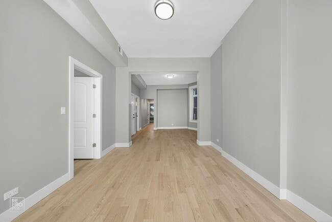 Photo - Fantastic 3-Bedroom Has All the Amenities Unidad 1248 S Troy St. 3