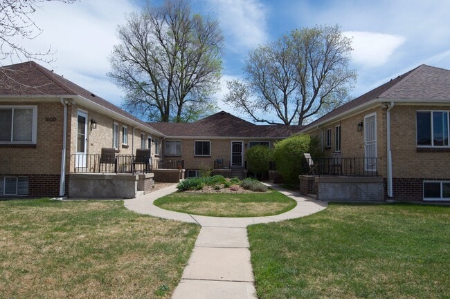 Photo - 1600 Winona Ct Unit 1