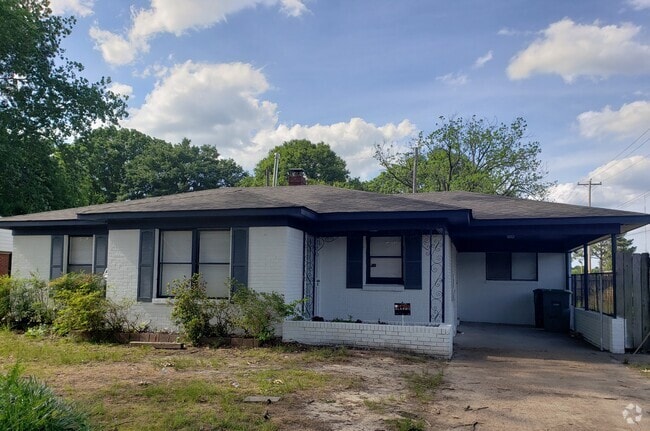 Building Photo - 5028 Acorn Dr Rental