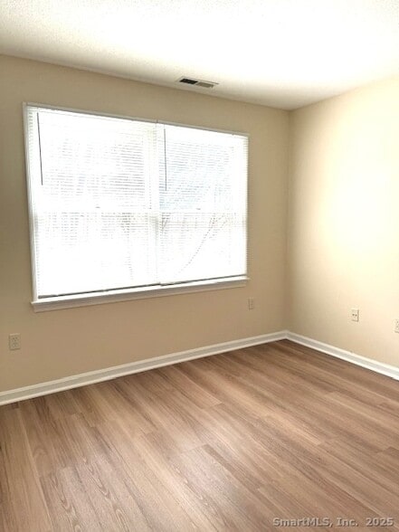 Photo - 25 Old Turnpike Rd Unidad Building 15 1