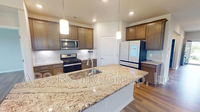 4415 Sapphire Ct