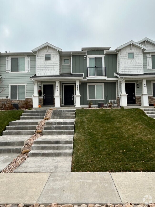 Building Photo - Great Townhome in Cold Spring Ranch - Lehi