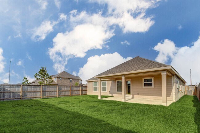 Building Photo - 7706 Coral Ky Dr