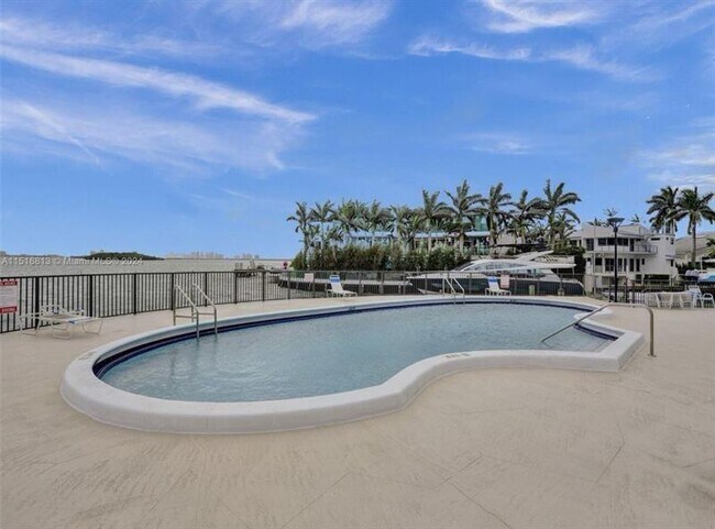 Photo - 11930 N Bayshore Dr Unit 601