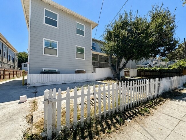 Photo - 1506 Lincoln Ave