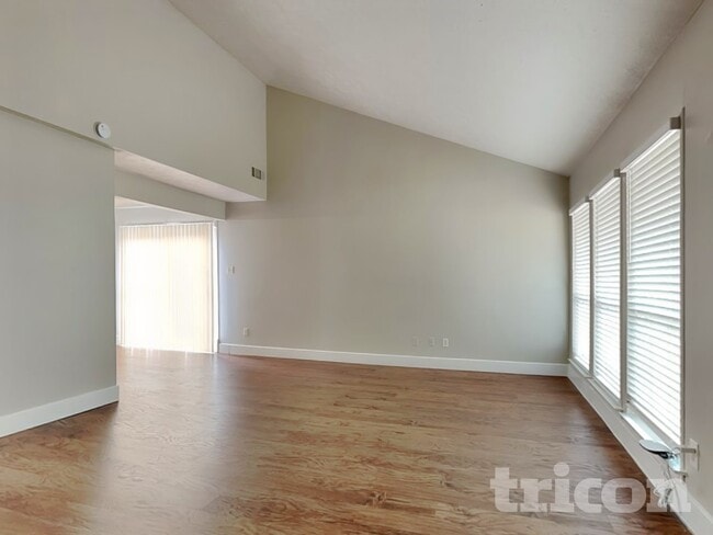 Photo - 3702 Deerbrook Dr