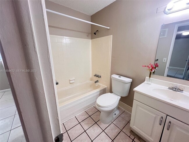 Photo - 1200 SW 50th Ave Unit 209-3