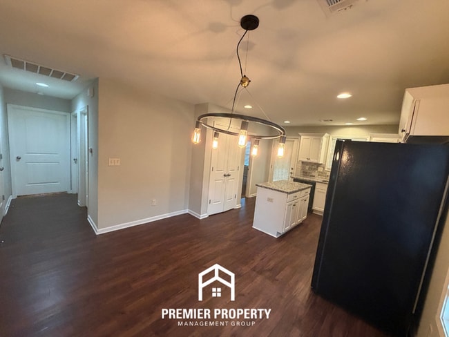 Photo - Move-In Ready 3BR Home in Tuscaloosa - Granite Counters & Enclosed Backyard