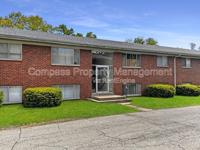 Photo - 2839 S Burdick St Condo