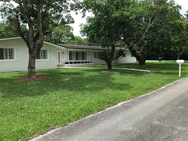 Building Photo - 7790 SW 127th St Rental